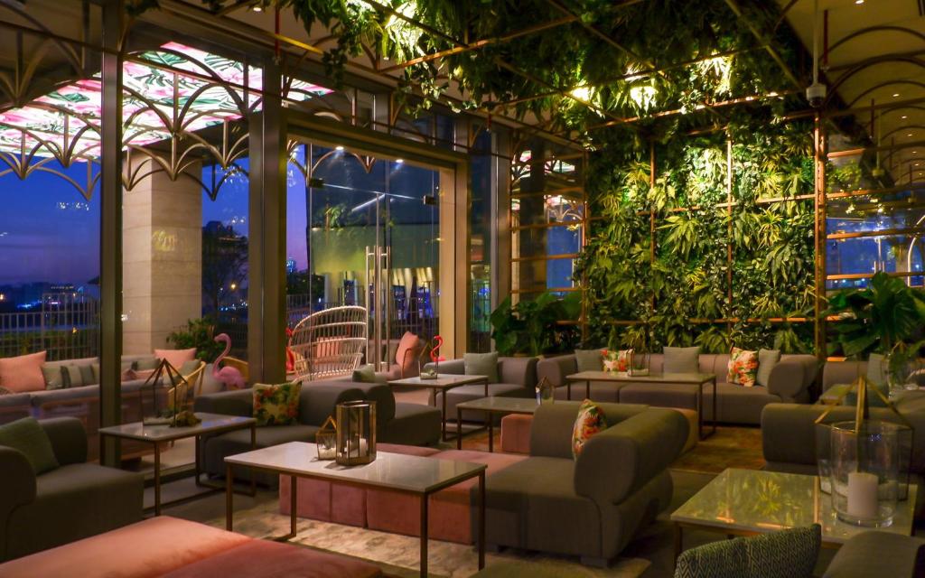 هتل اینترکنتیننتال دبی فستیوال سیتی