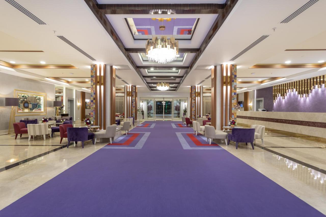 هتل اورنج کانتی بلک