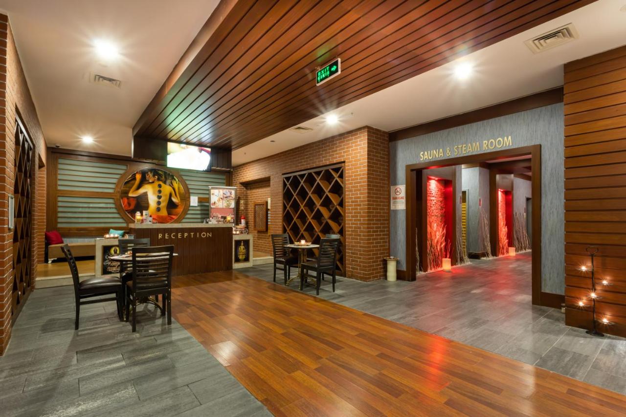 هتل اورنج کانتی بلک