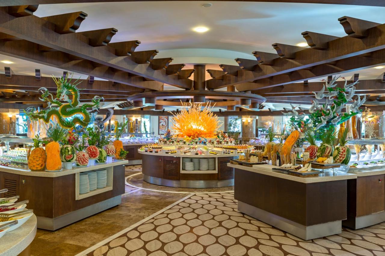 هتل رویال وینگز آنتالیا