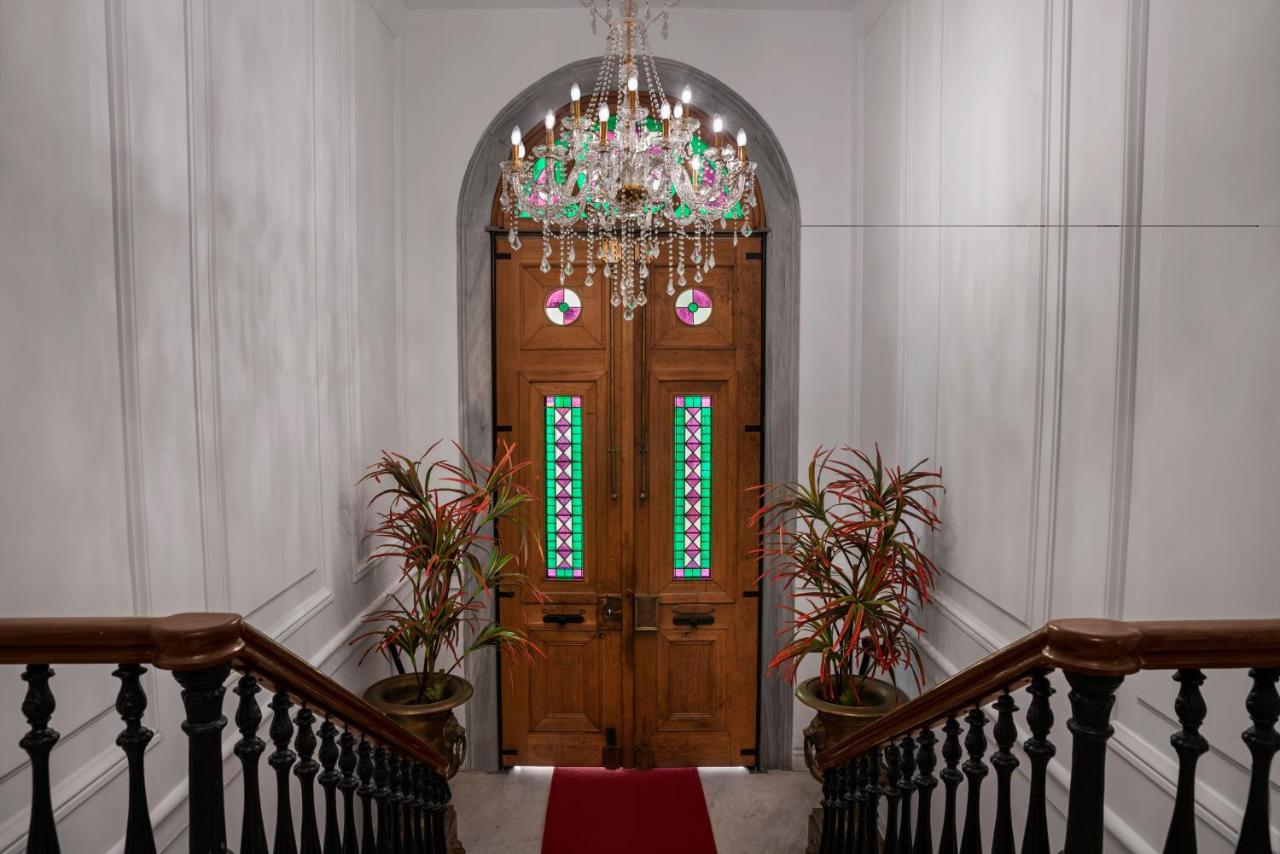 هتل آکا لوش تقسیم استانبول