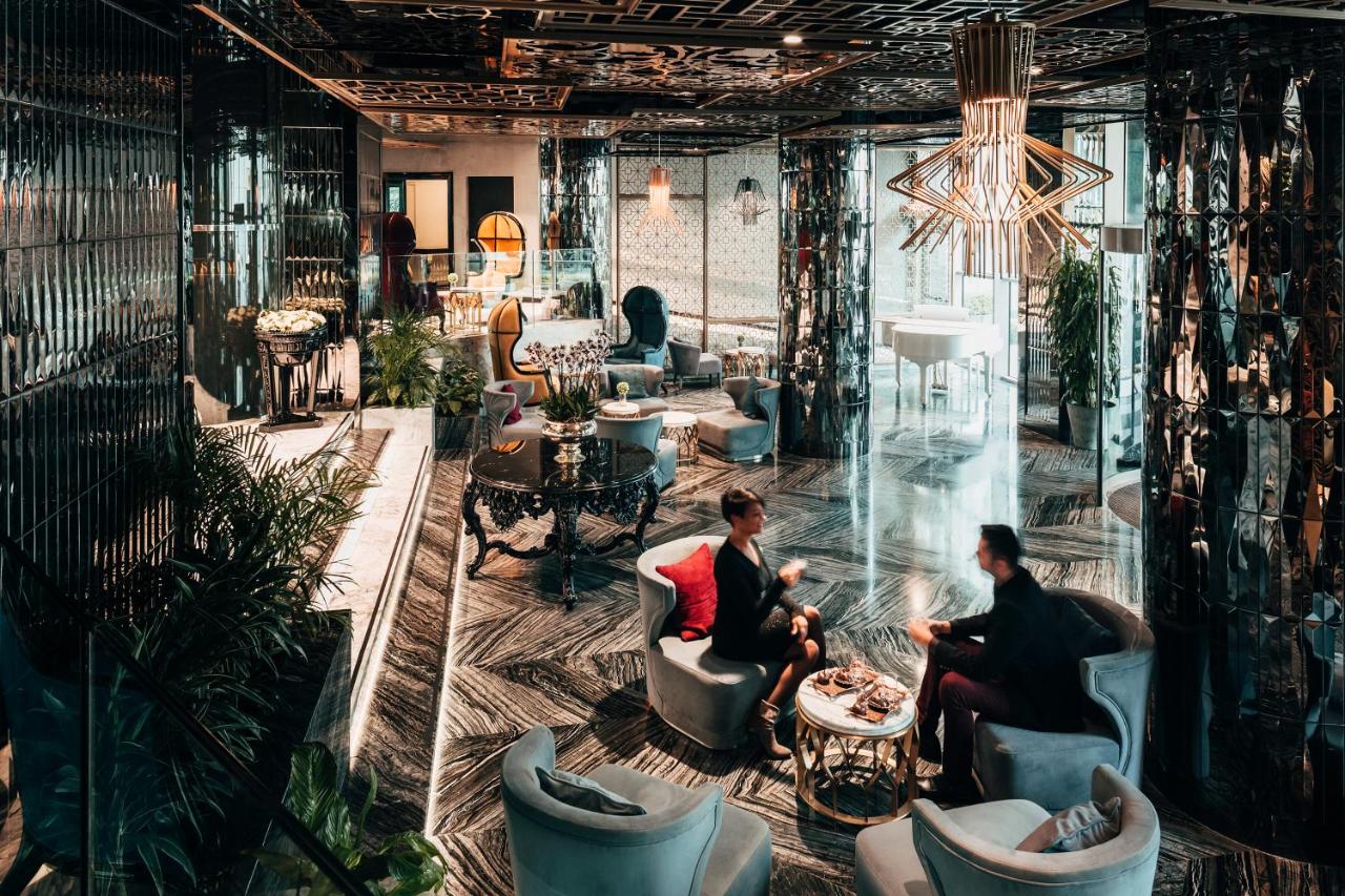 هتل الیسیوم تقسیم