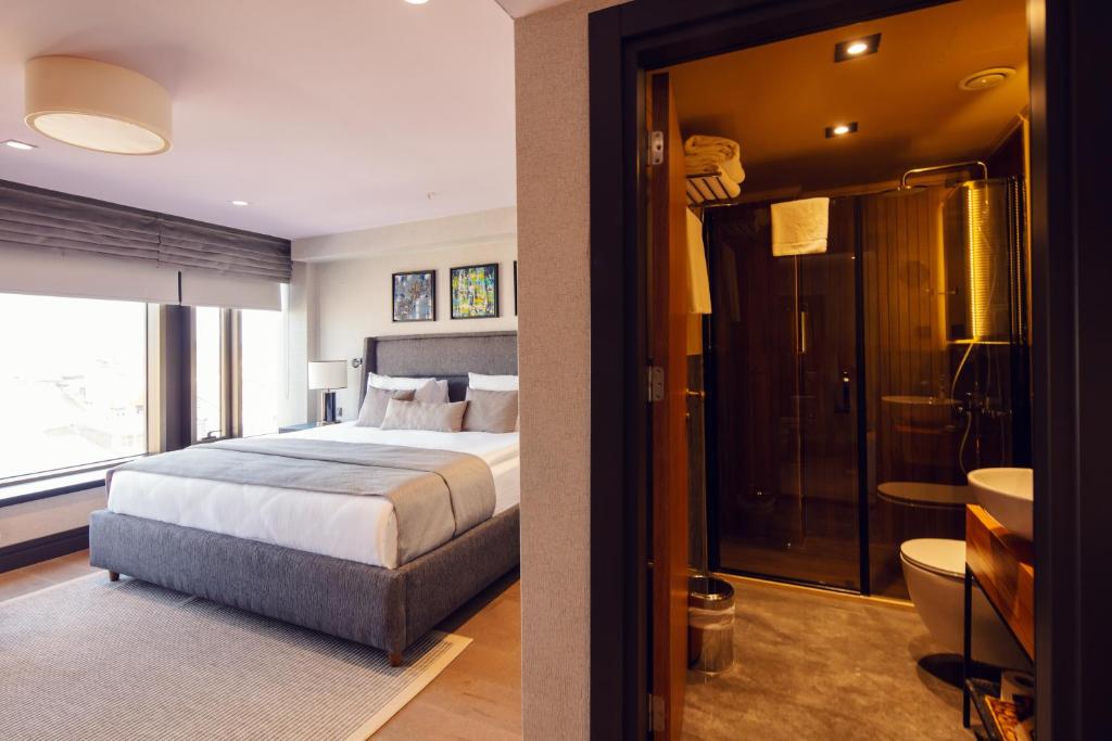 هتل روت کاراکوی