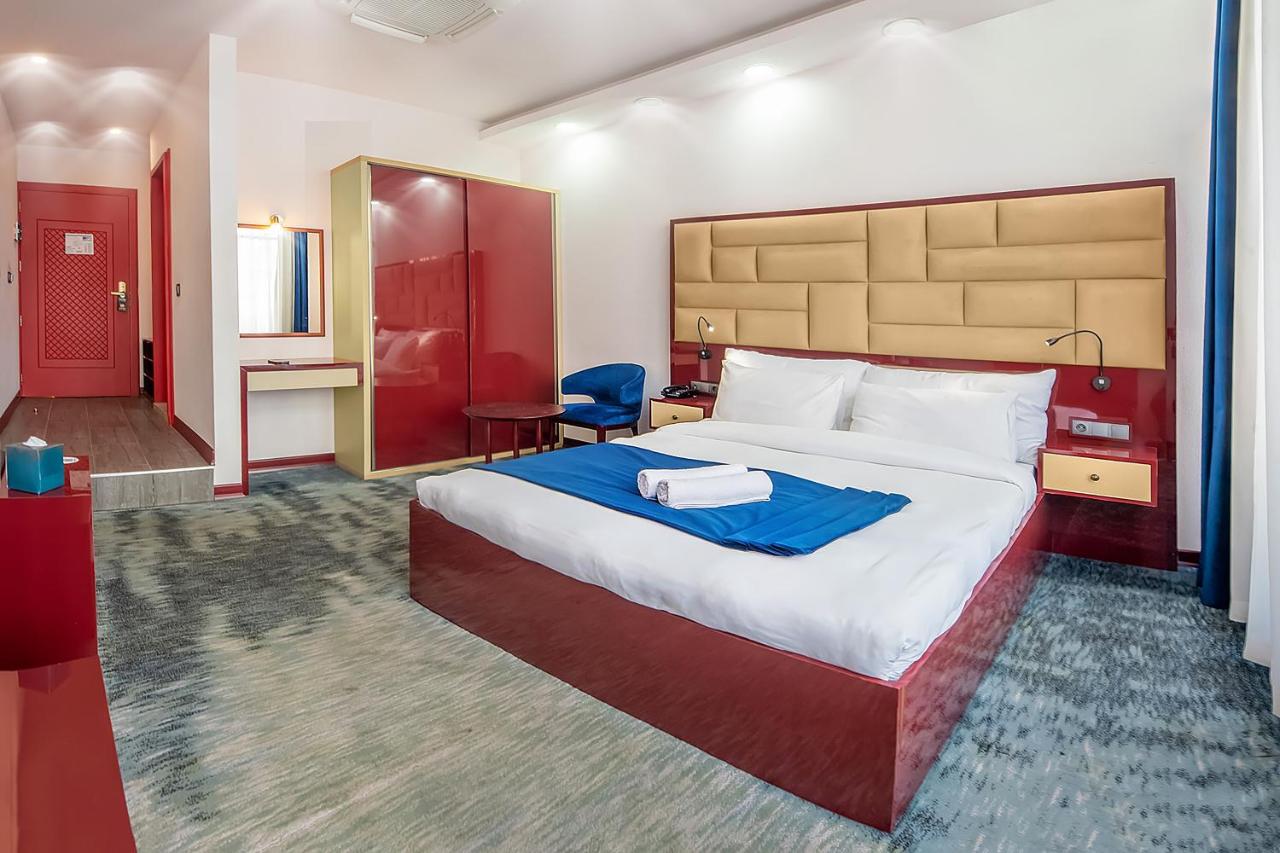 هتل دنیس تفلیس