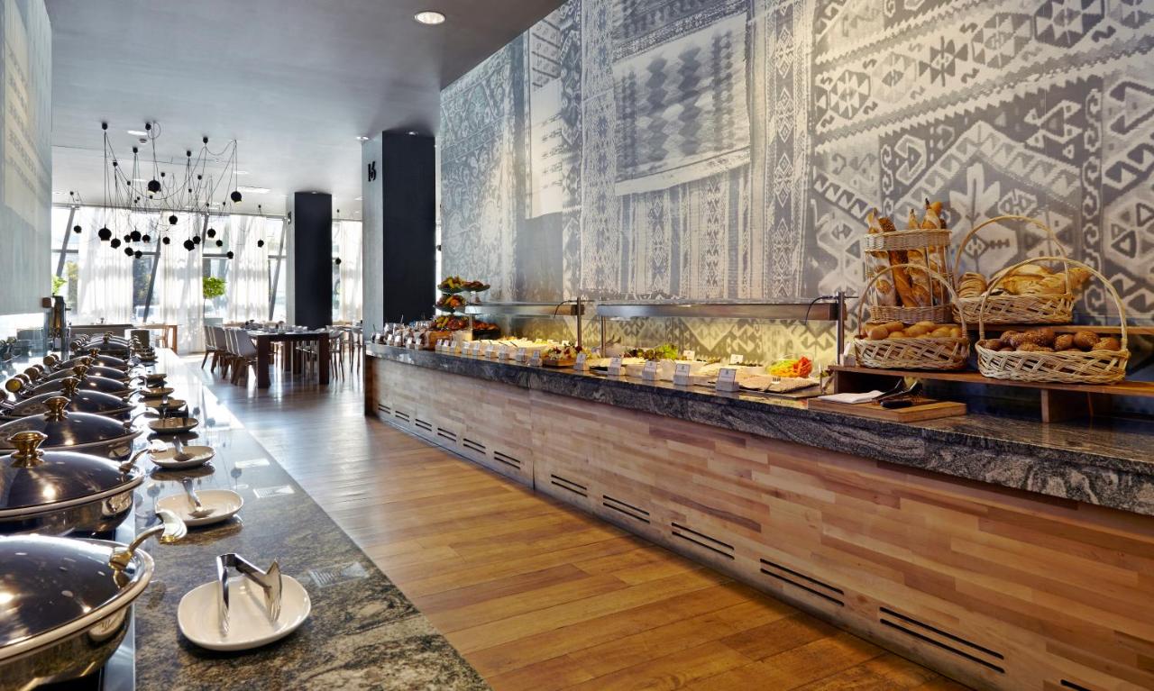 هتل هالیدی این تفلیس