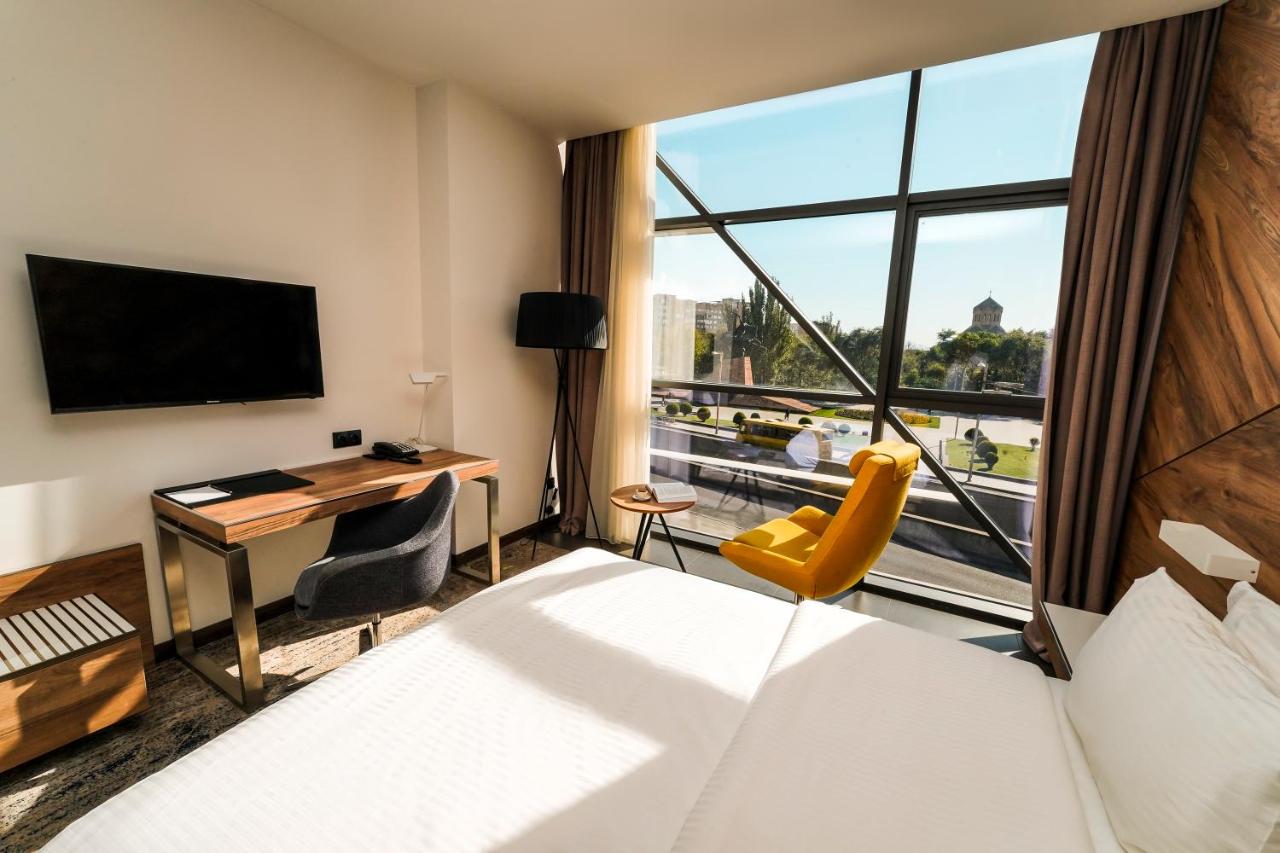 هتل مسییر 53 ایروان