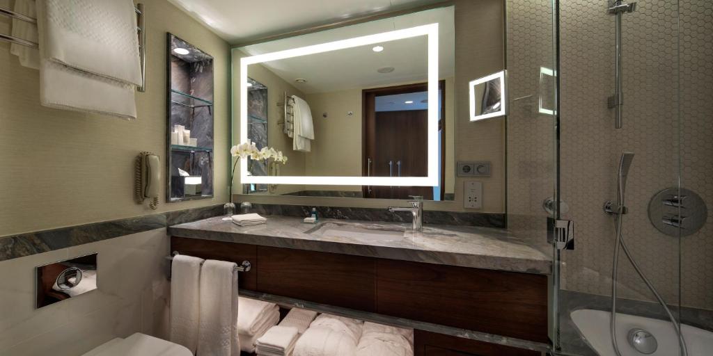 هتل کنراد استانبول