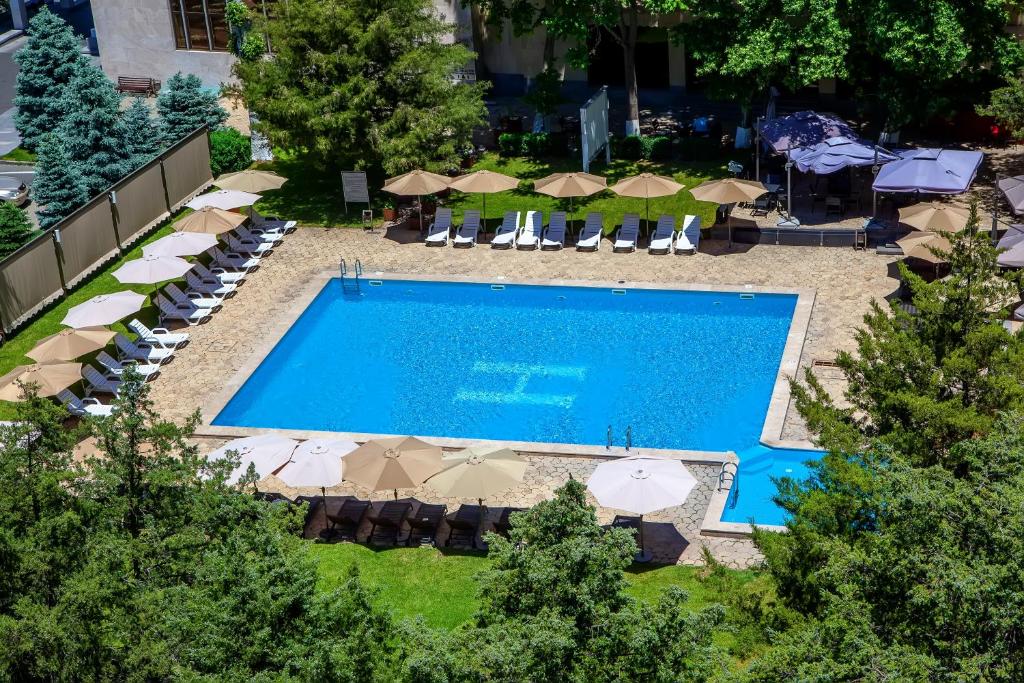 هتل هرازدان ایروان