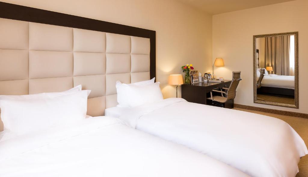 هتل پاریس ایروان